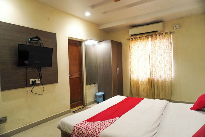 Room 8 of 27