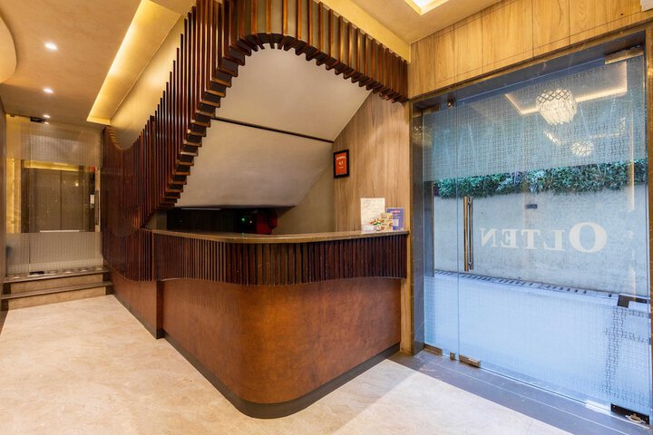 Hotel Interior 17 of 100