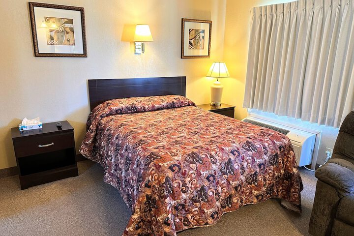 Room 3 of 35