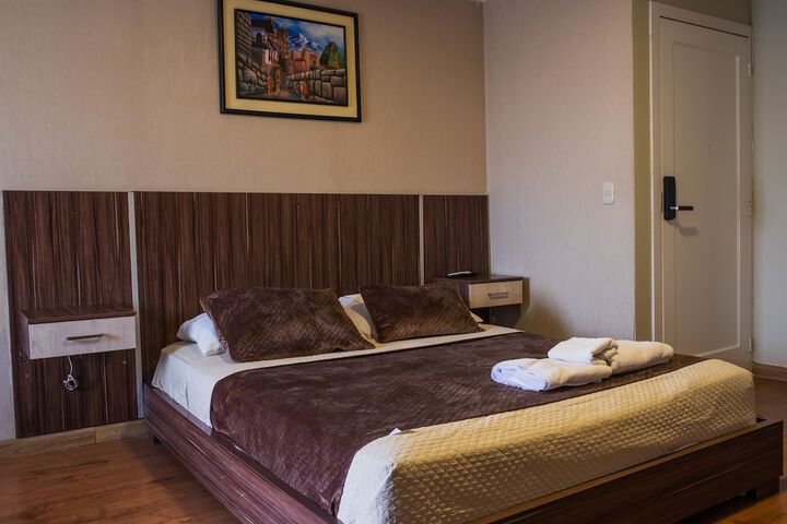 Room 25 of 144