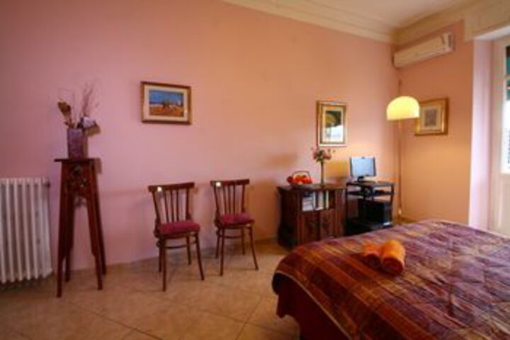 Room 14 of 27