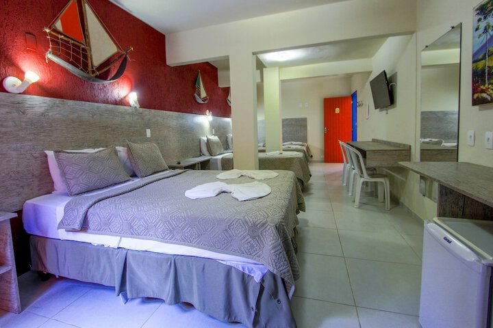 Room 8 of 193