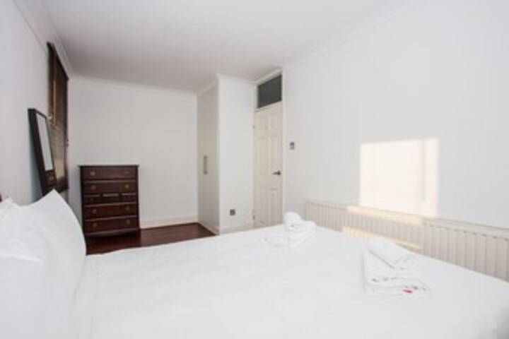 Room 18 of 24