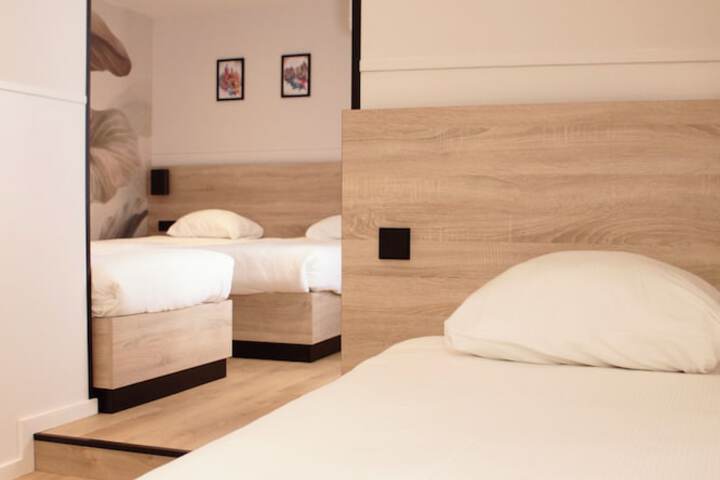 Room 44 of 94