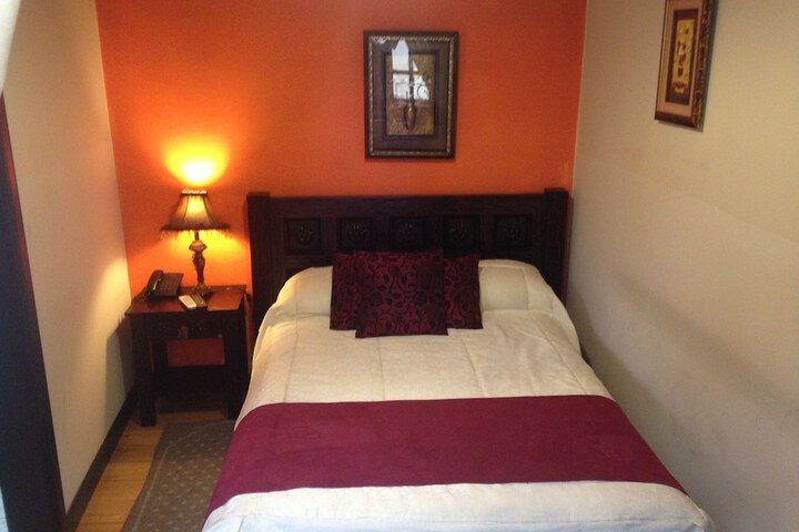 Room 10 of 50