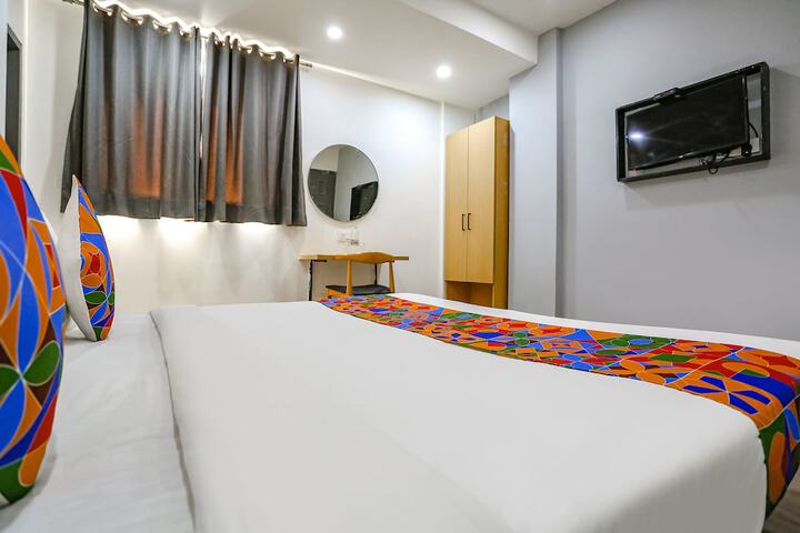 Room 26 of 35