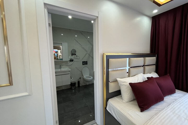 Room 86 of 108