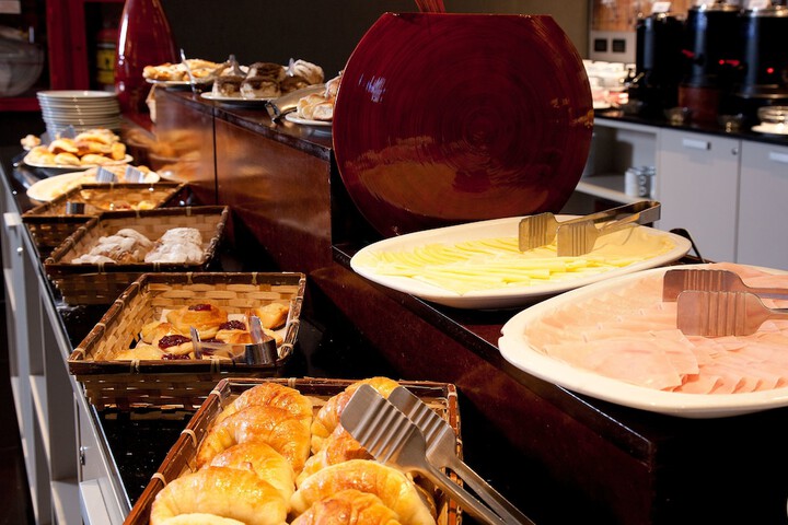 Breakfast/Coffee Service 36 of 41