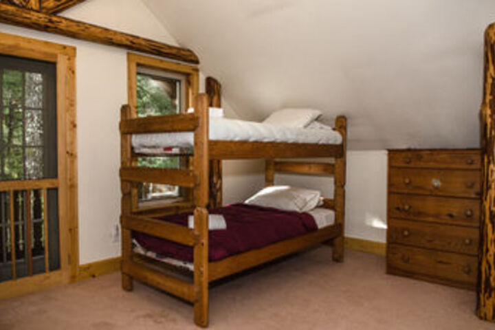 Room 119 of 697
