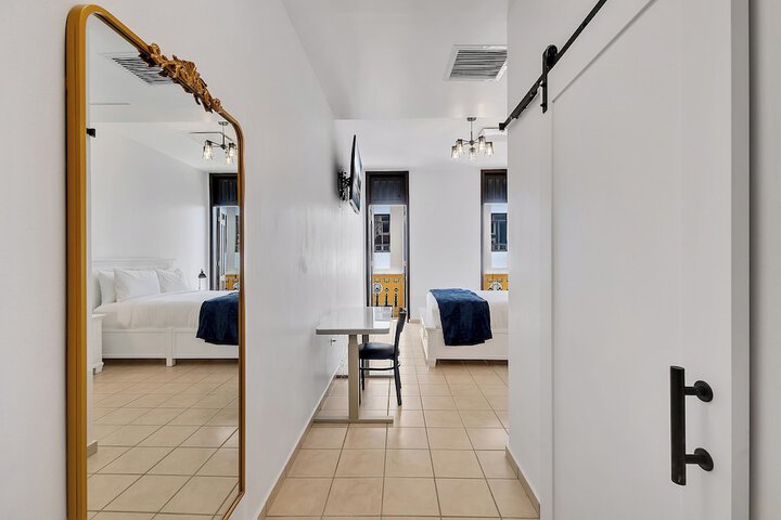 Room 15 of 62