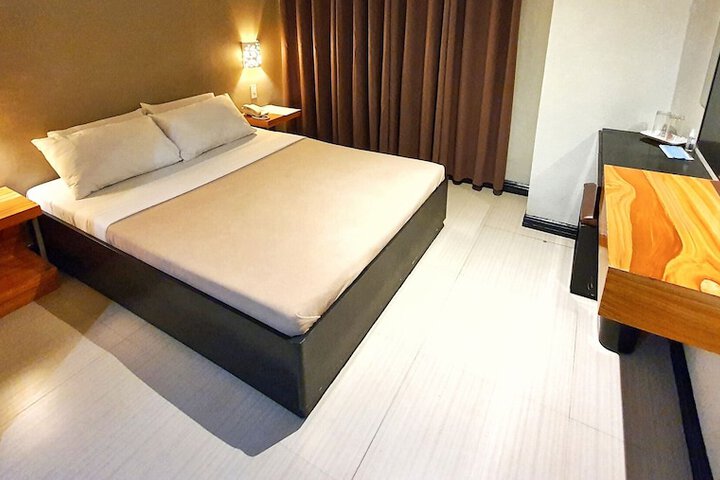 Room 14 of 44