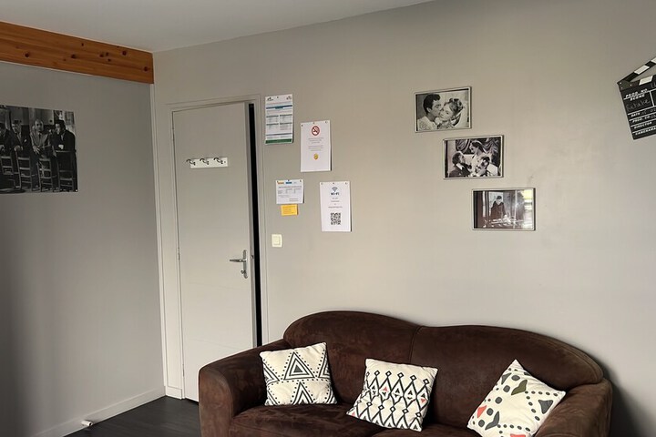 Room 10 of 44