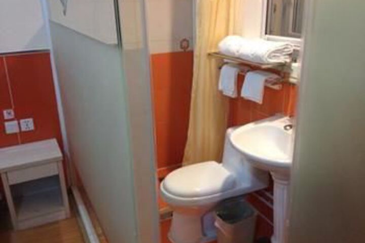 Room 5 of 36
