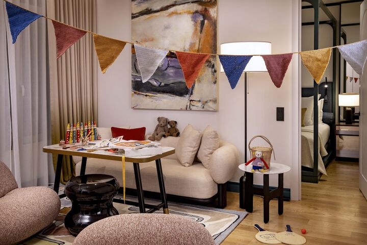 Room 25 of 72