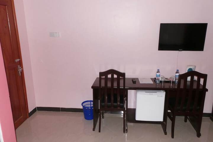 Room 11 of 26