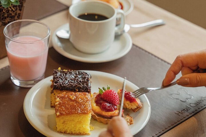 Breakfast/Coffee Service 43 of 50