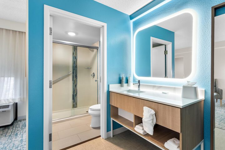 Bathroom shower