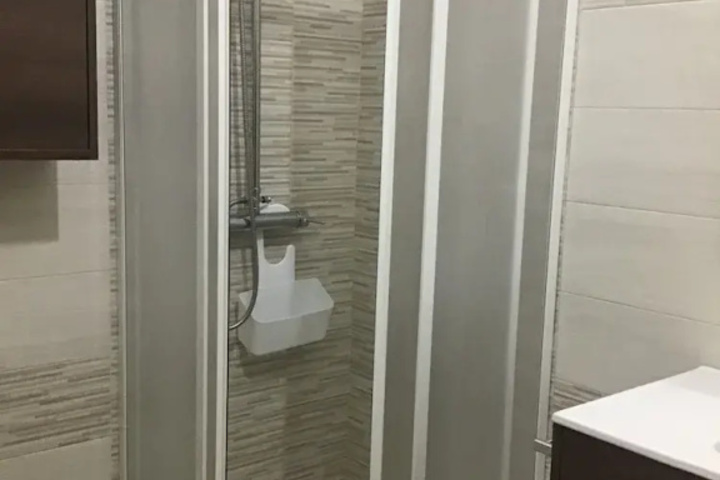 Room 9 of 20