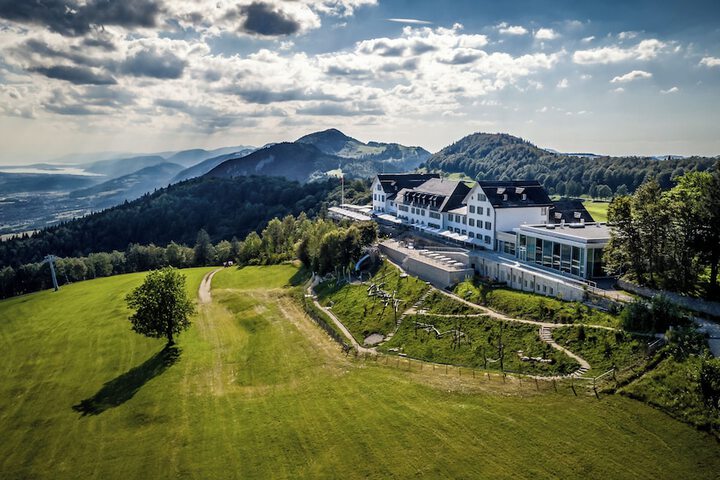 Hotel 57 of 60