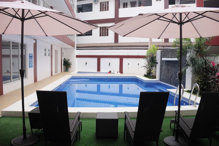Pool 24 of 48