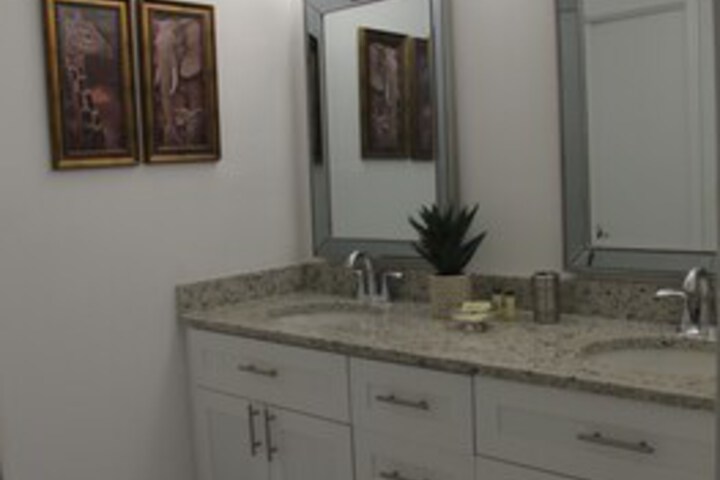 Room 8 of 291