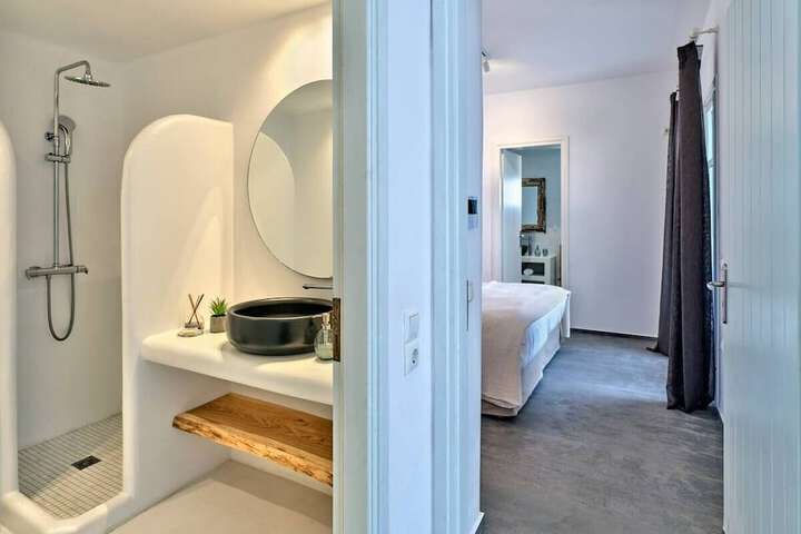 Bathroom Interior Photo