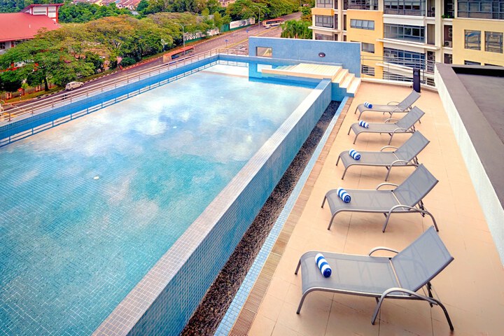 Pool 50 of 67