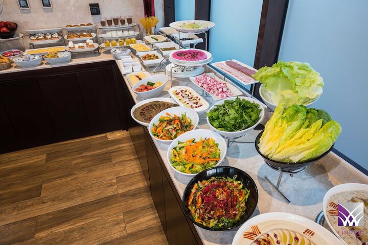 Dining 57 of 67