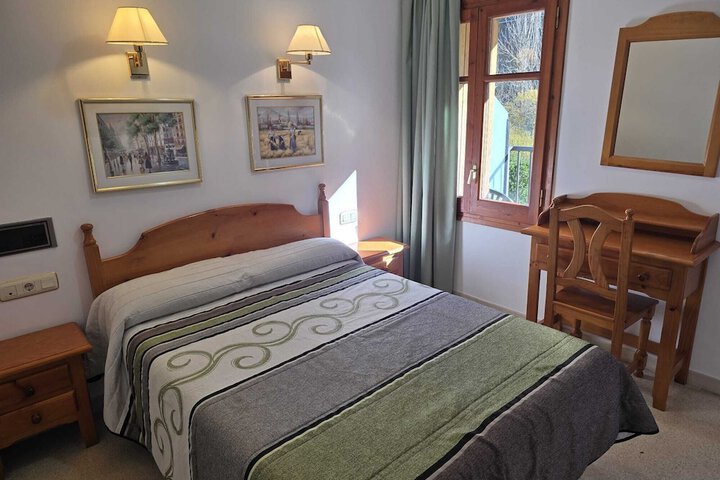 Room 3 of 7
