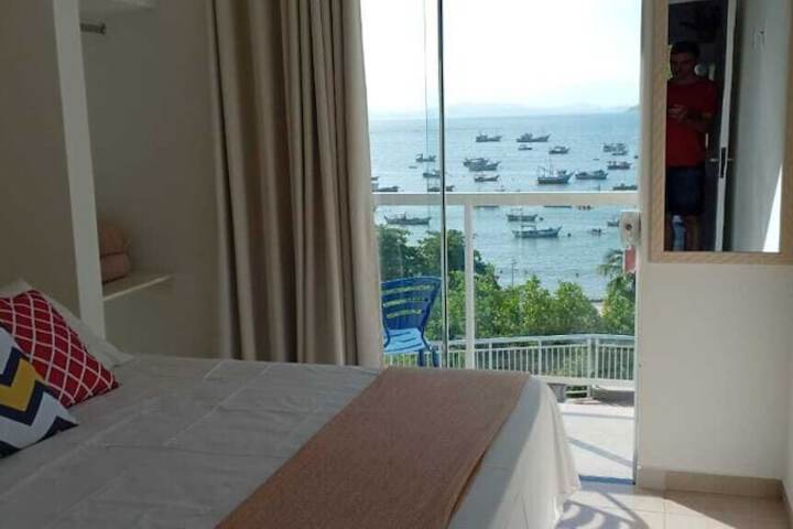 Room 4 of 70