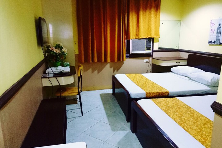 Room 26 of 40