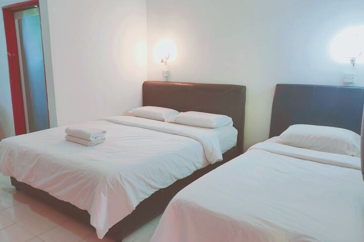 Room 5 of 15