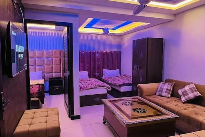 Room 18 of 24