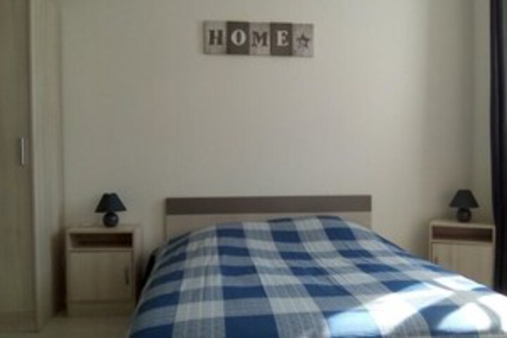 Room 9 of 17