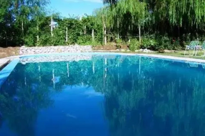 Pool 7 of 10