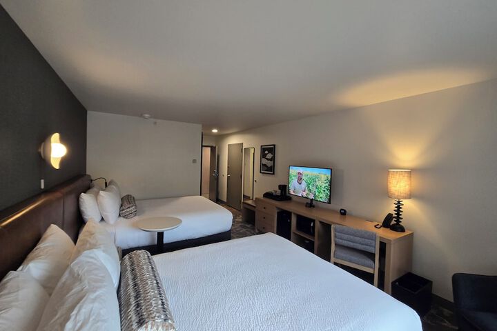 Room 8 of 20