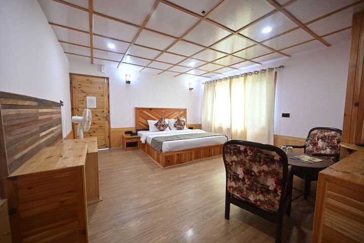 Room 17 of 39