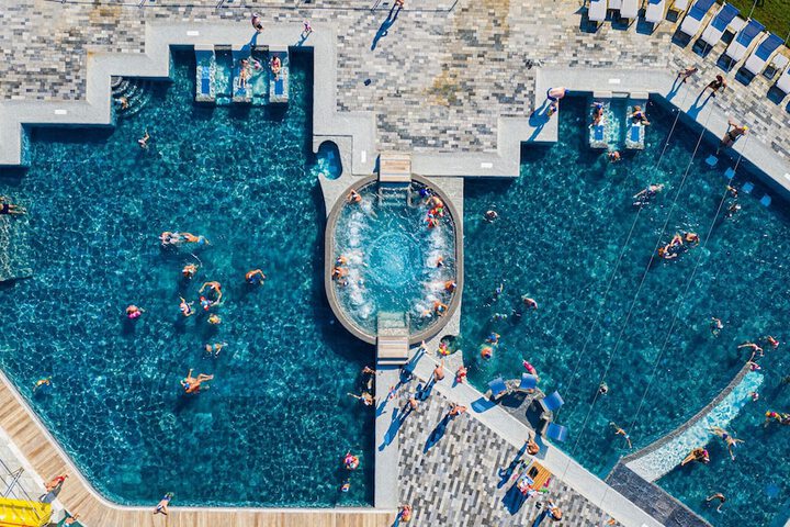 Hotel with Pool