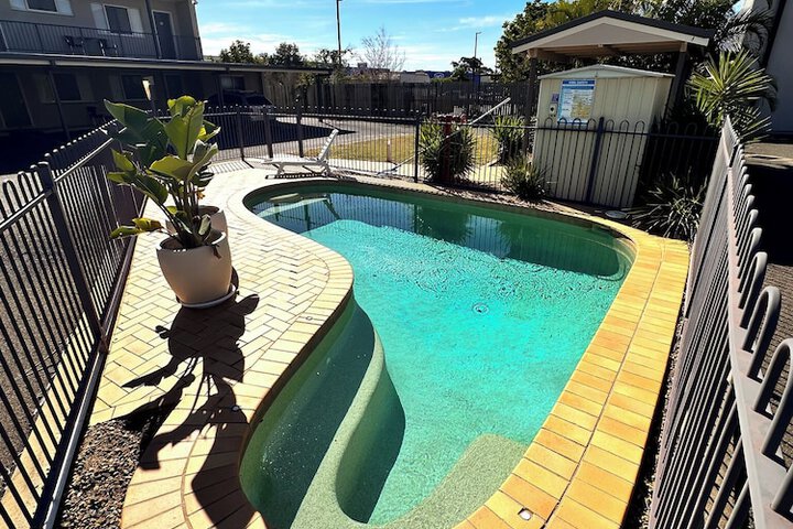 Pools & Facilities