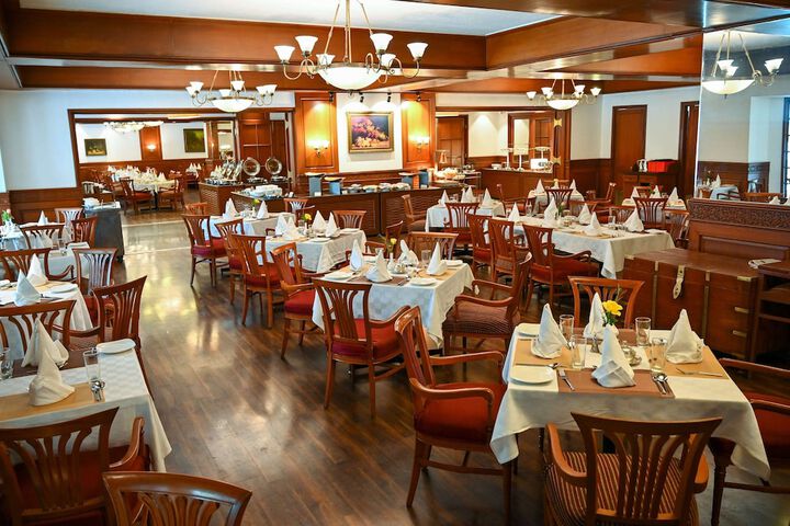 Dining 44 of 70