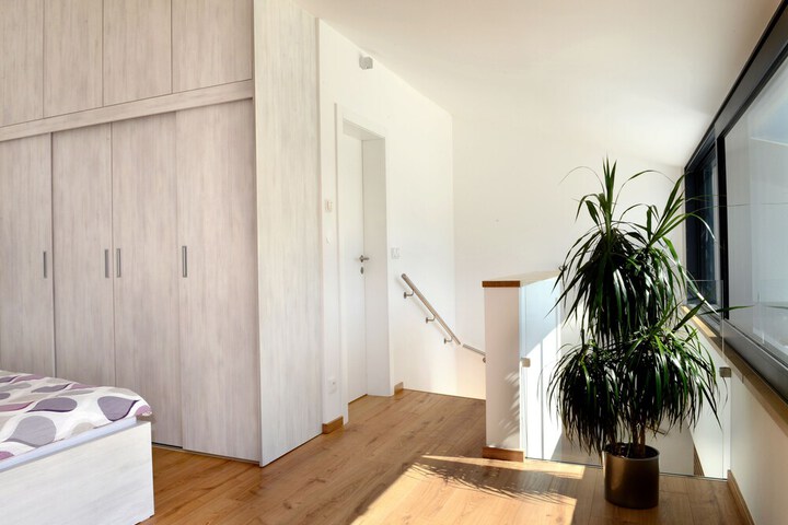 Room 3 of 50