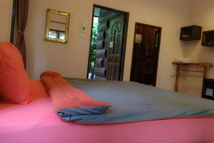 Room 7 of 36