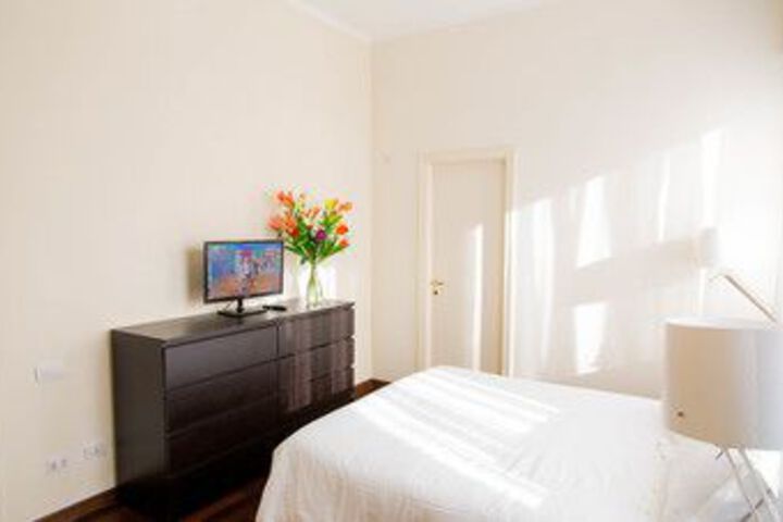 Room 8 of 40