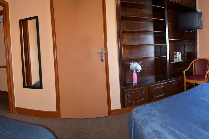 Room 25 of 62