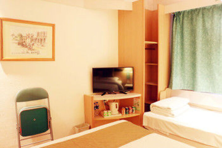 Room 6 of 29