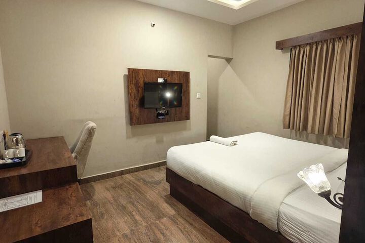 Room 20 of 32