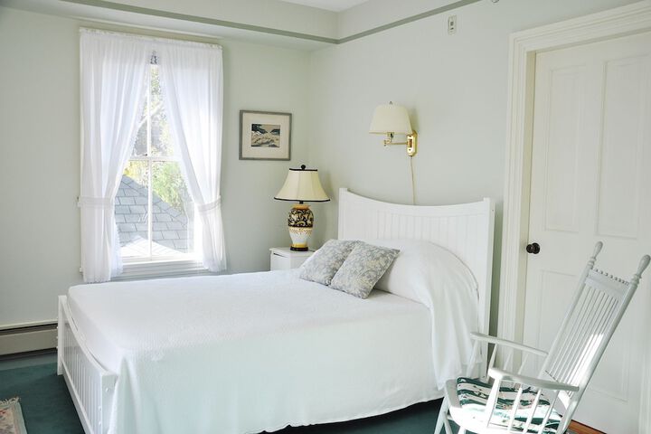 Room 2 of 15