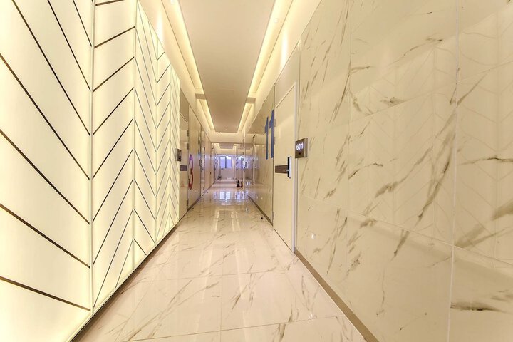 Ballroom/Hall 72 of 74