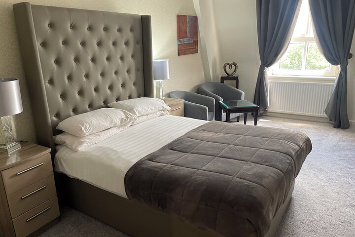 Room 19 of 175