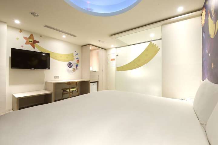 Room 4 of 45
